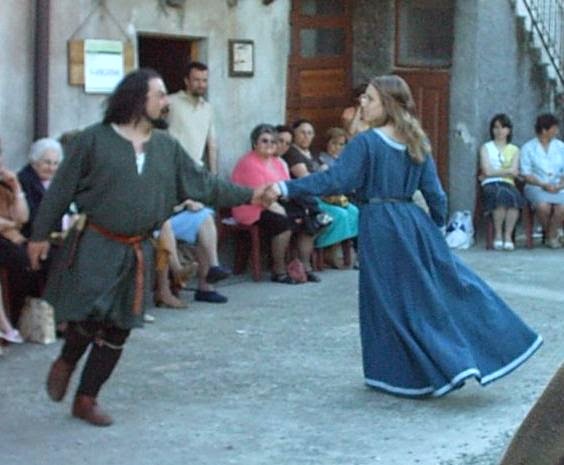 figura 1 danza medioevale